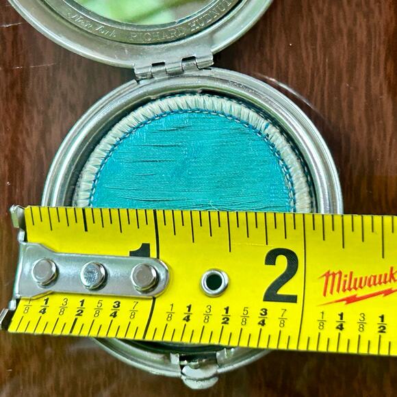 Vintage “Three Flowers” Metal Powder Compact Richard-Hudnut Mirror Case & Puff - Picture 11 of 14